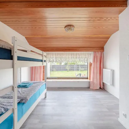 Apartment Cozy With Garden, Balcony And Parking Area In Dusseldorf