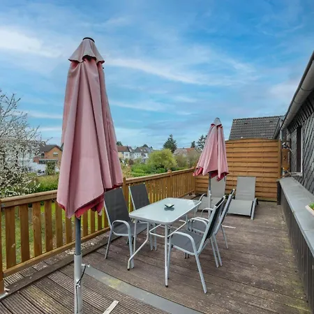 Cozy With Garden, Balcony And Parking Area In Appartement